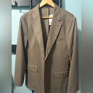 NEW Men’s Banana Republic Brown Sport Coat Classic Design. Size 42 Regular.